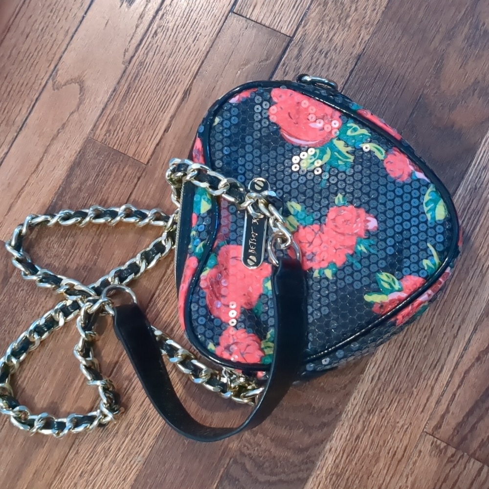 • 🌹Betsey Johnson Sequin Shoulder Bag